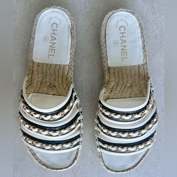 CHANEL Chain Lambskin Espadrille Slip On Sandals  EU 37 US 6-6.5 Black & White - Picture 3 of 13